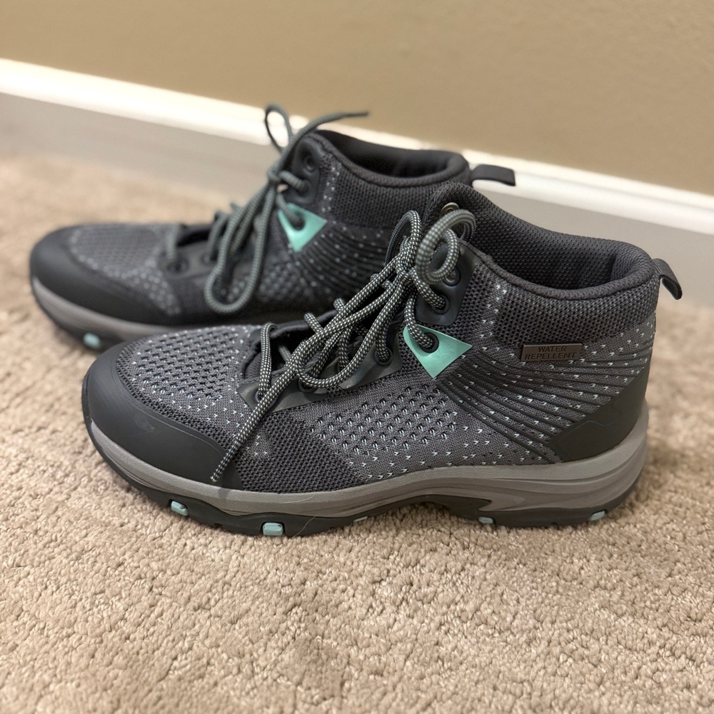 Skechers 158351 Trego Vegan Waterproof Hiking Boots Women’s US 9 Grey